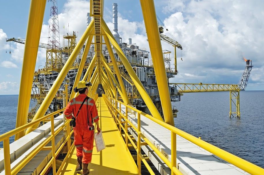 Echipament de pompare și extracție pentru sonde vechi